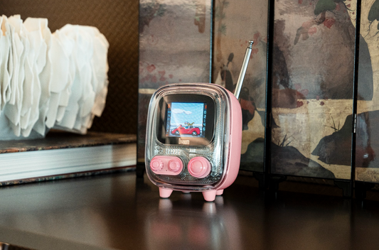 Divoom Tiivoo-2 : l'enceinte radio pixel art pour votre bureau